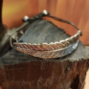 Urban Leaf Bracelet